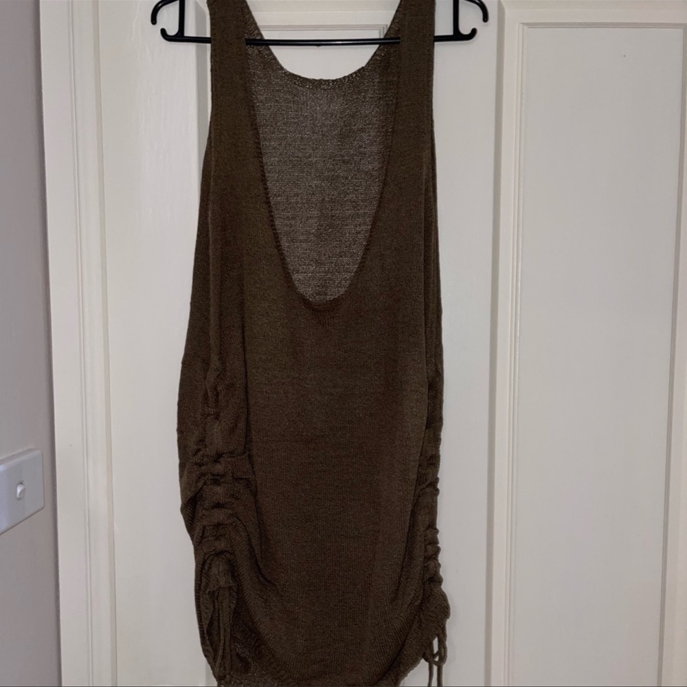 Swimwear Low Back Ruched Coverup - Picture 5 of 8